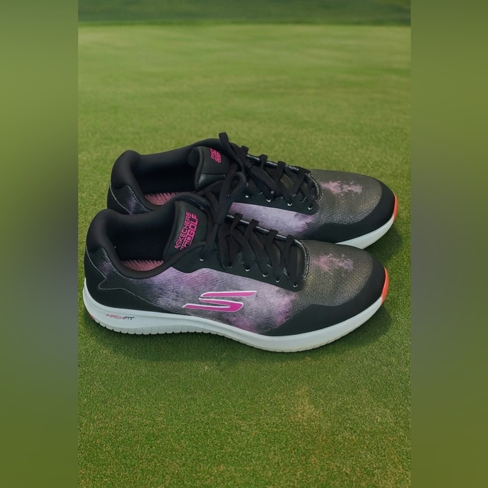 Skechers Women's Black and Pink Athletic Golf Sneakers